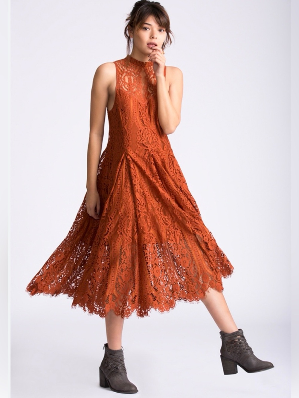 NWT Angel Rays Lace Midi Dress